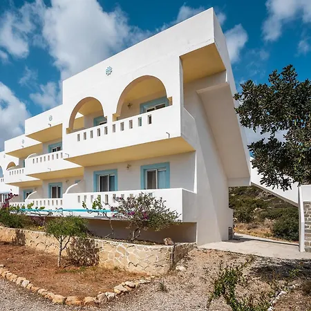 Appartement Fokia 3 *
